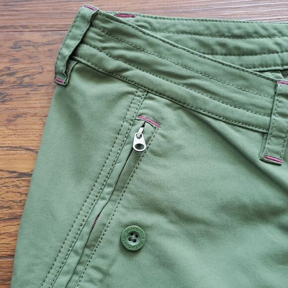 Patagonia Women's Green Edgy Athleisure Outdoor Summer Hiking Y2K Cargo Pants 8 - Picture 3 of 6